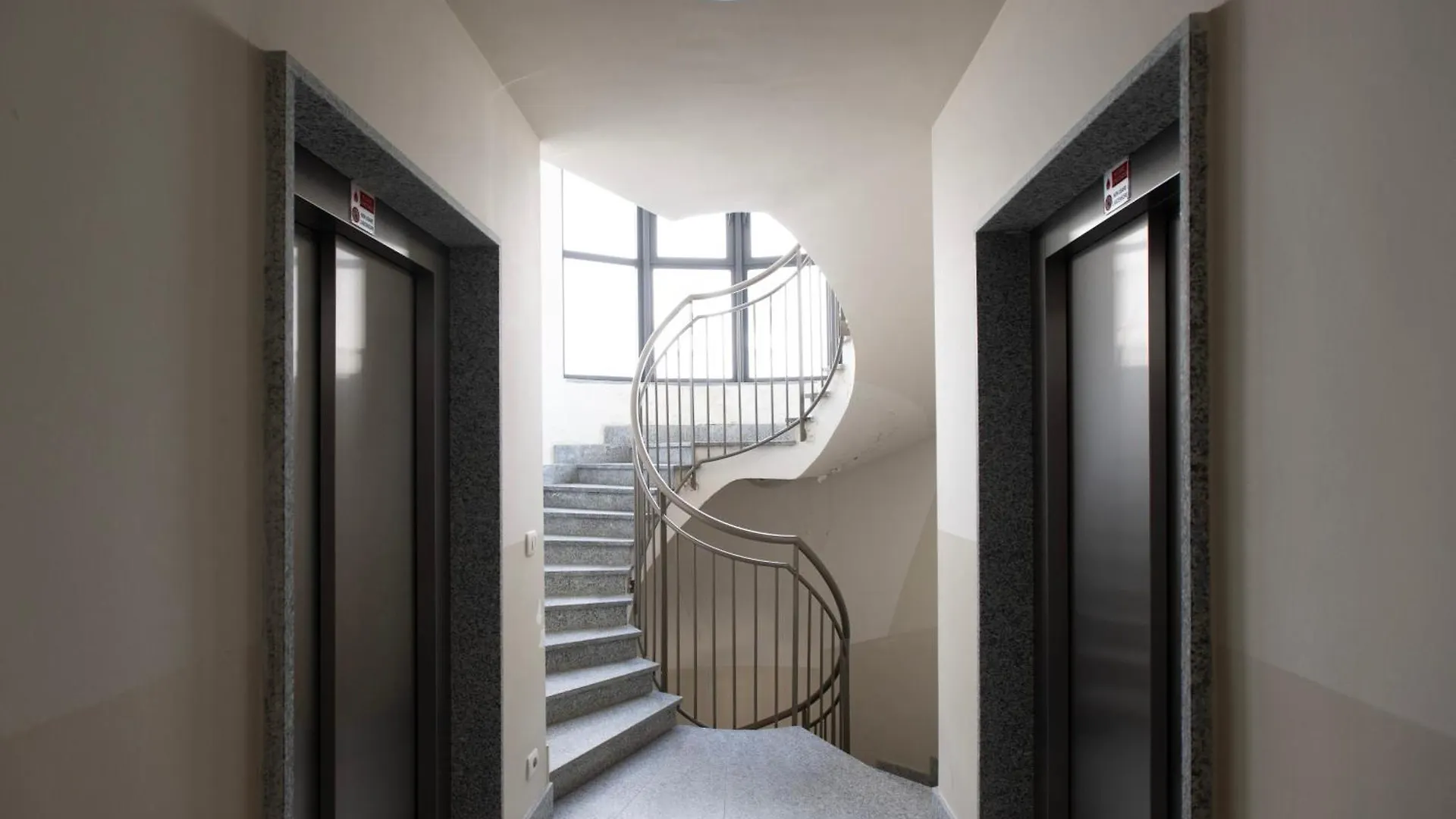 L Arche Comfortrelax Blue Fern House Milán Itálie